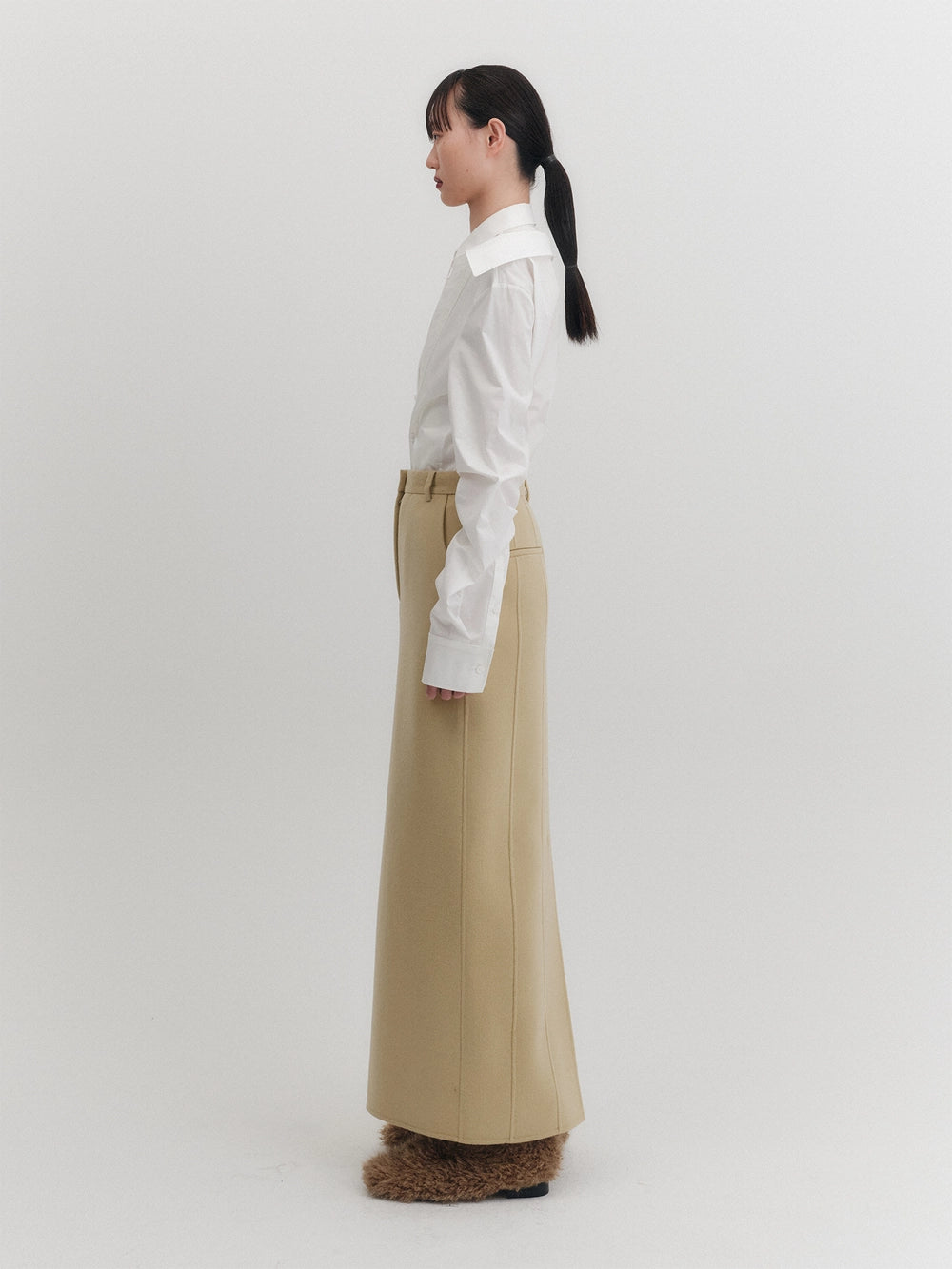 EENK Straight Classic Long Skirt - Light Beige