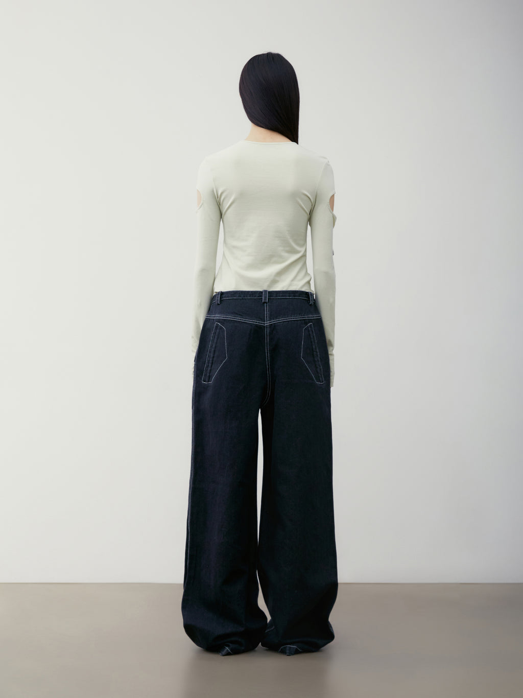 [low_classic] SLEEVE HOLE T-SHIRT
LIME