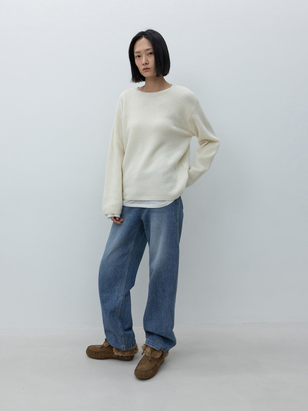 Low Classic Round Neck Wool Pullover Ivory