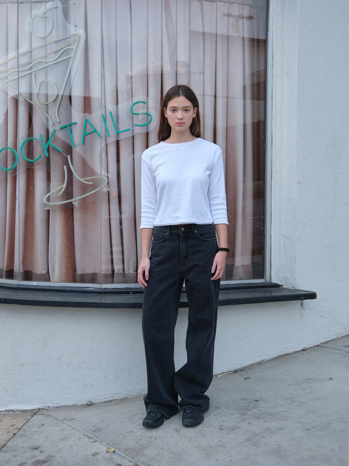 Low Classic Relaxed-Fit Jeans Washed Black