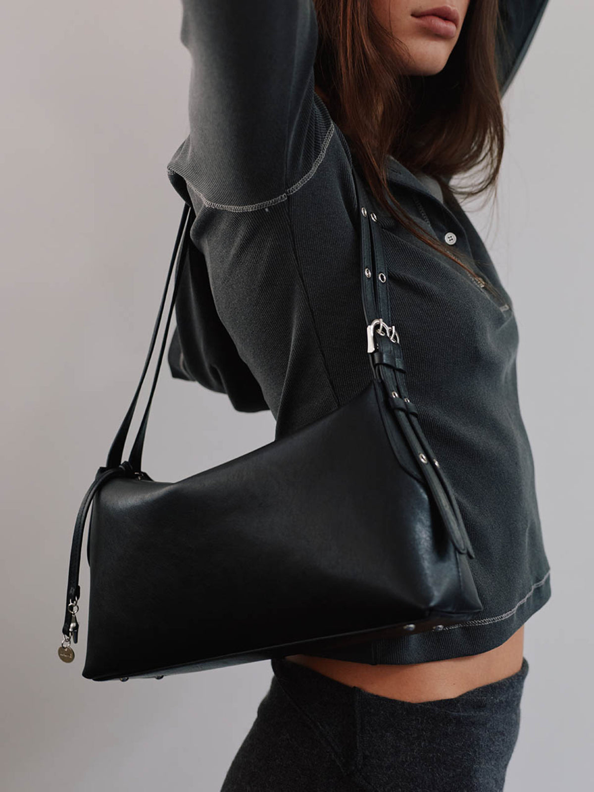 Raive Olie Shoulder