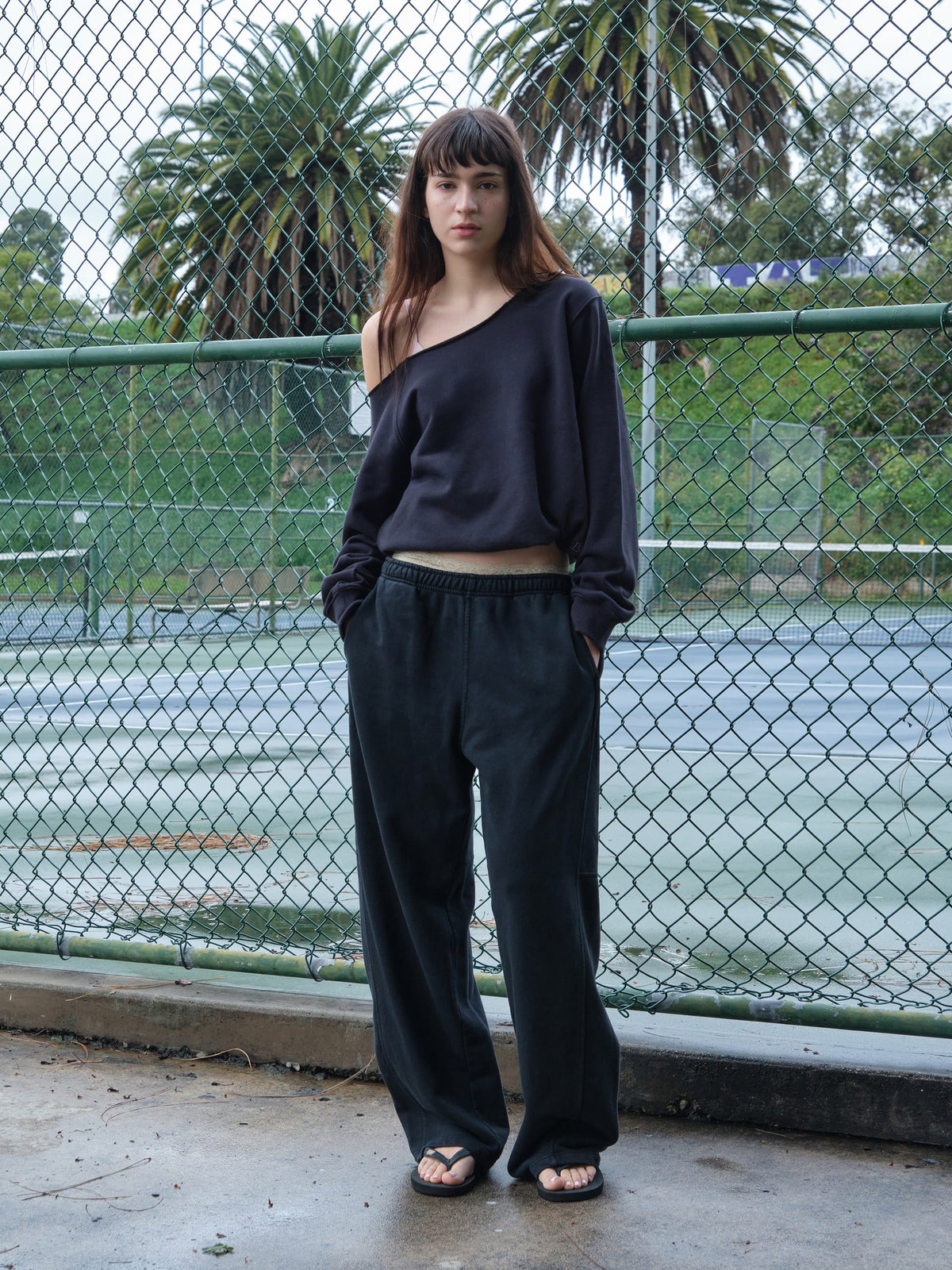 Low Classic Lc Off-Shoulder Sweatshirt Charcoal Navy