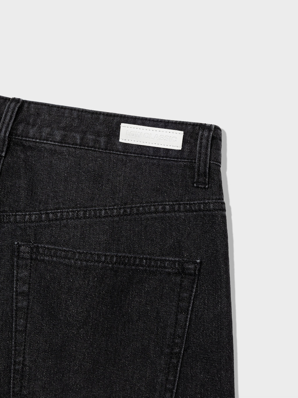 Low Classic Oversized Jeans Washed Black