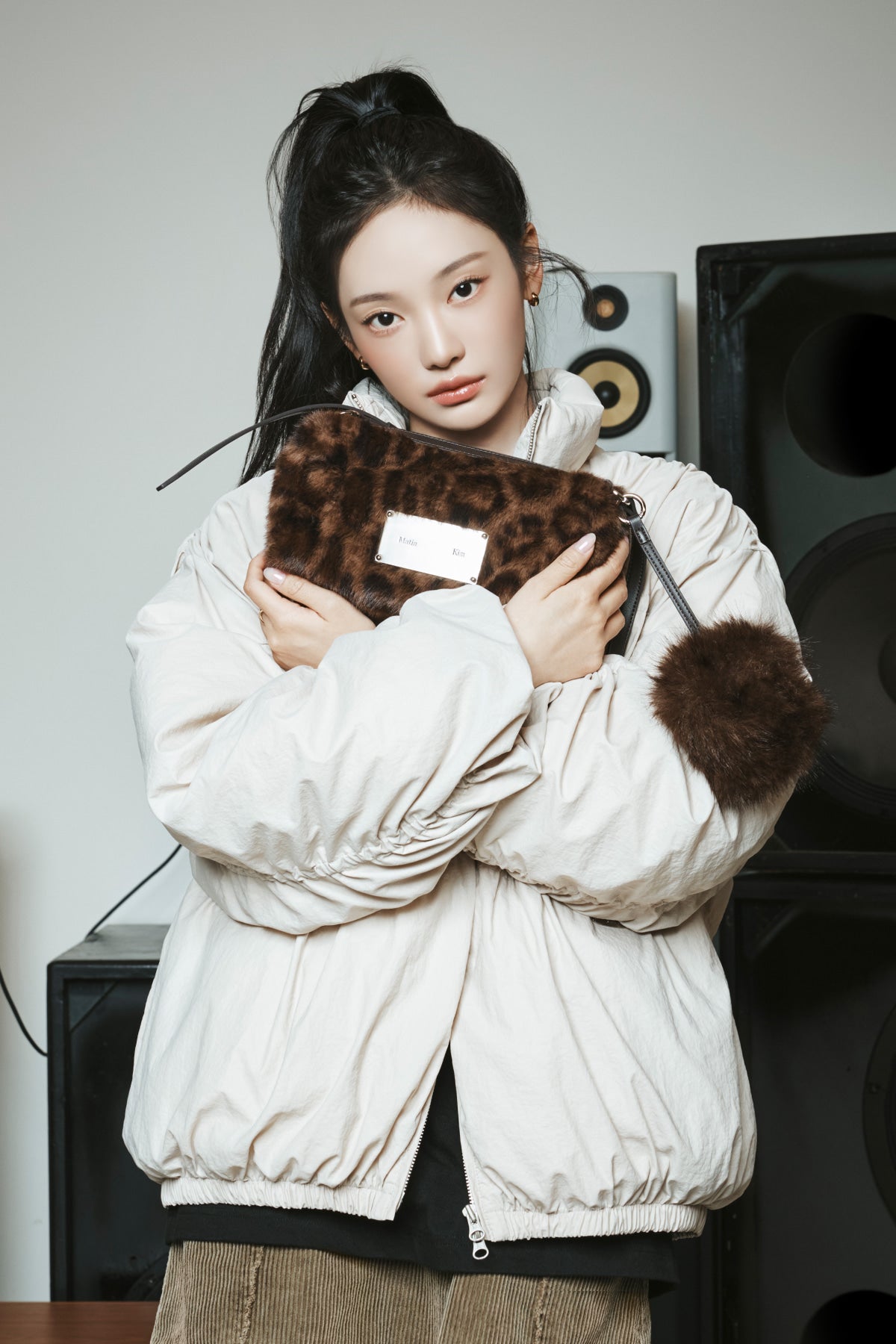 [matinkim] HAIRY FUR MINI SHOULDER BAG IN BROWN