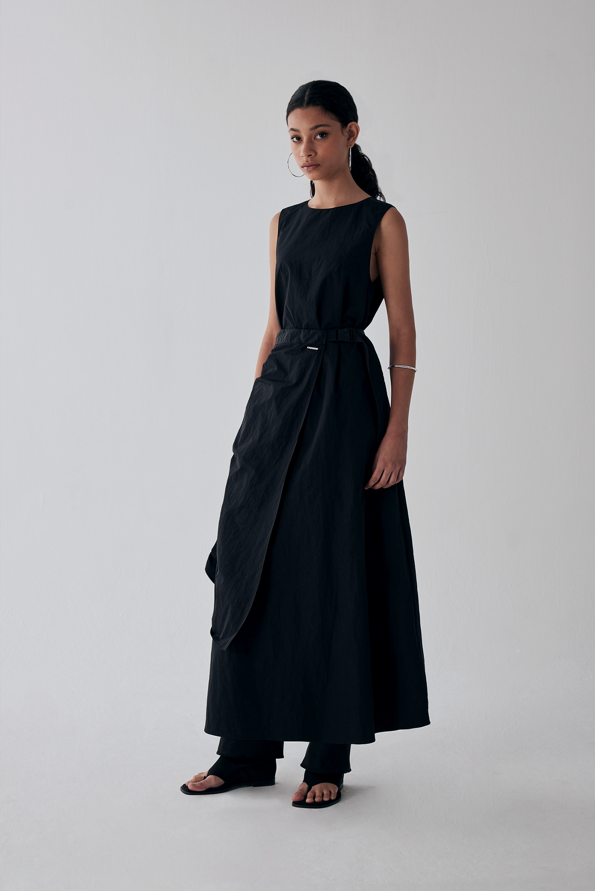 Treemingbird Belted Shirring Wrap One-piece Black