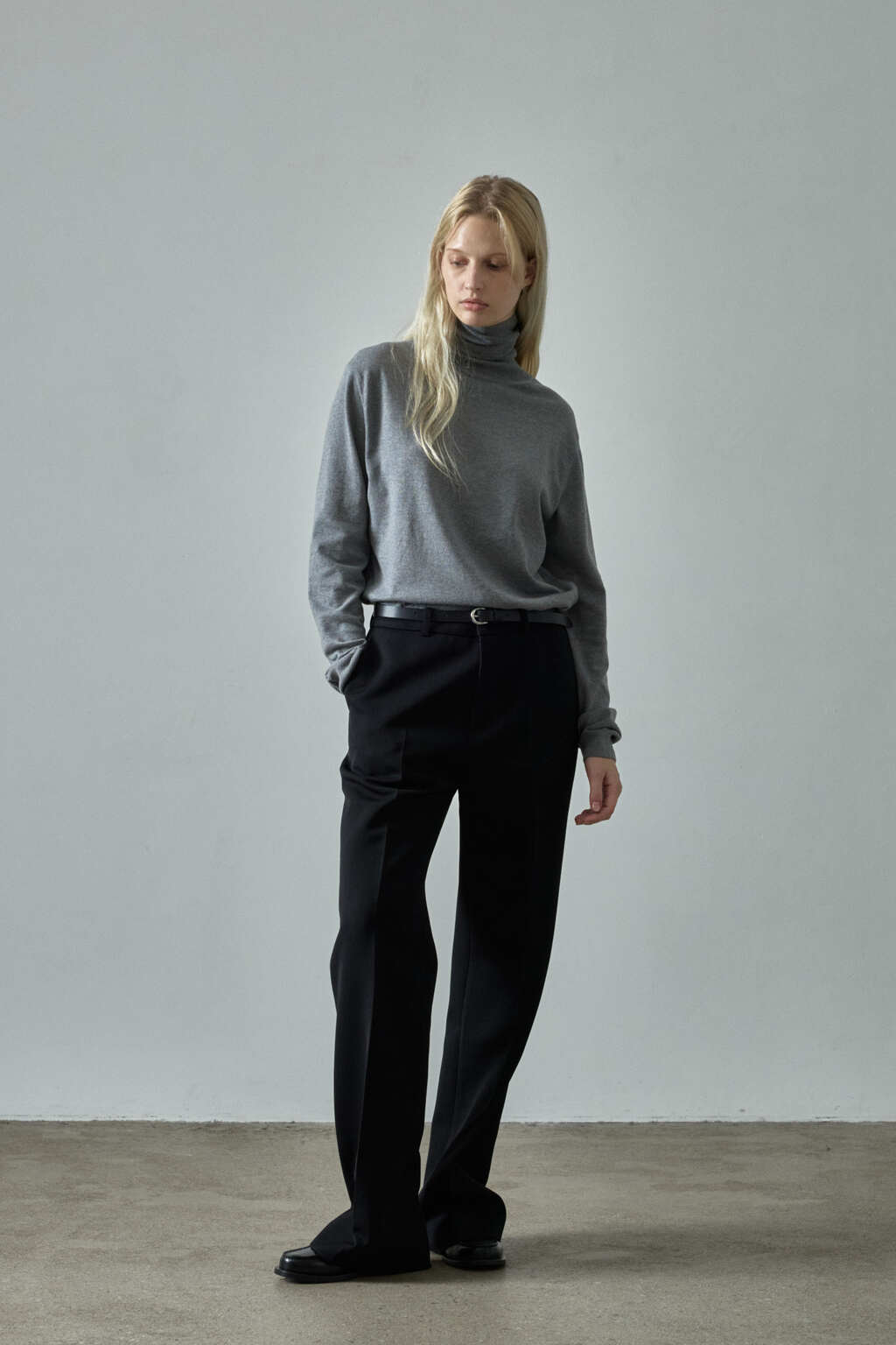 Facade Pattern Classic Wool Bootcut Pants black
