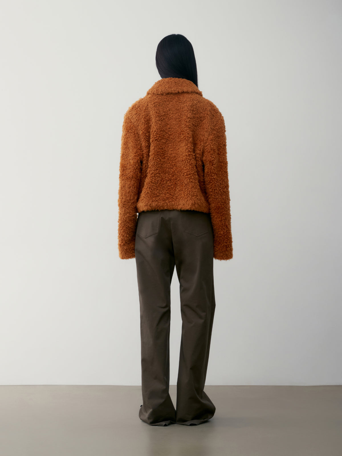 Low Classic Pin Tuck Bootcut Pants Brown