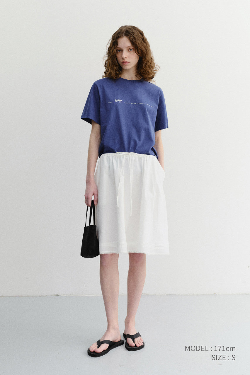 Dunst Unisex Minimal Lettering T-Shirt Blue
