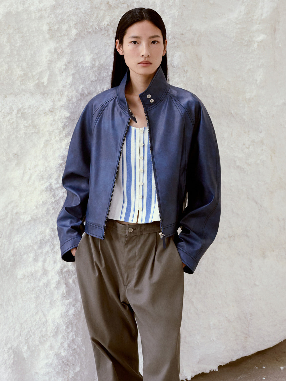 [Low Classic] Stand Collar Artificial Leather Jumper_Navy