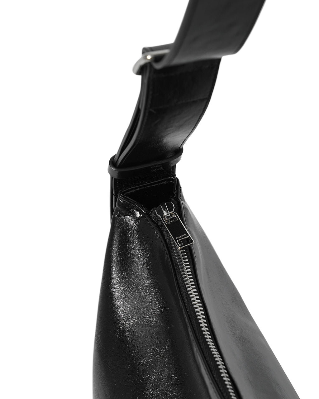 [standoil] Ooze Bag · Eojeubaek / Black