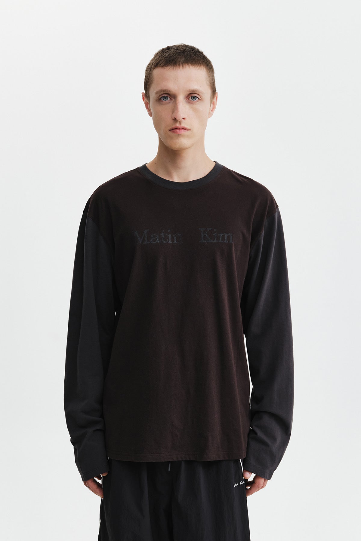 Matinkim Tonal Block Logo Top IN Brown
