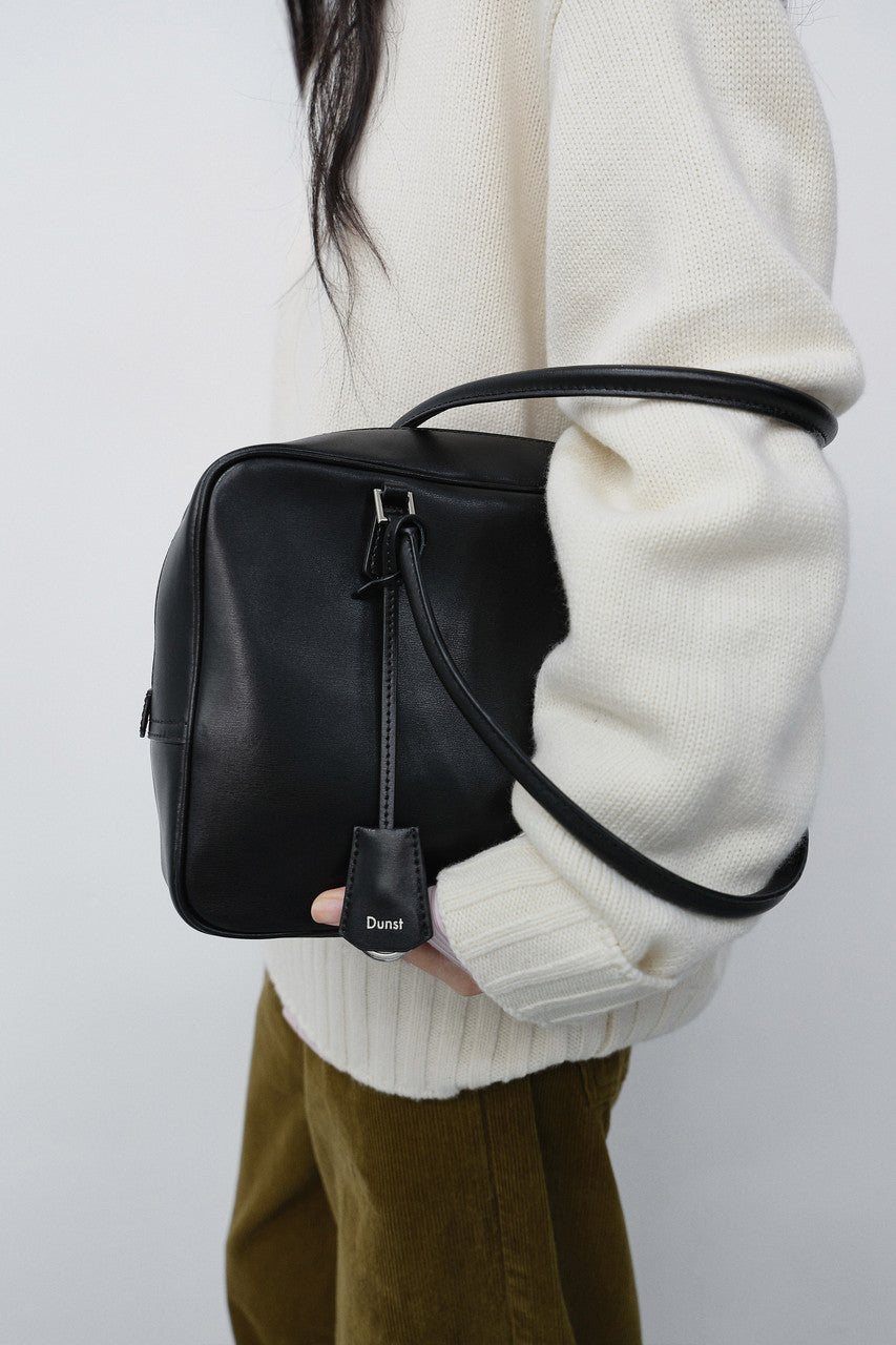 Dunst Classic 28 Leather Bag Black