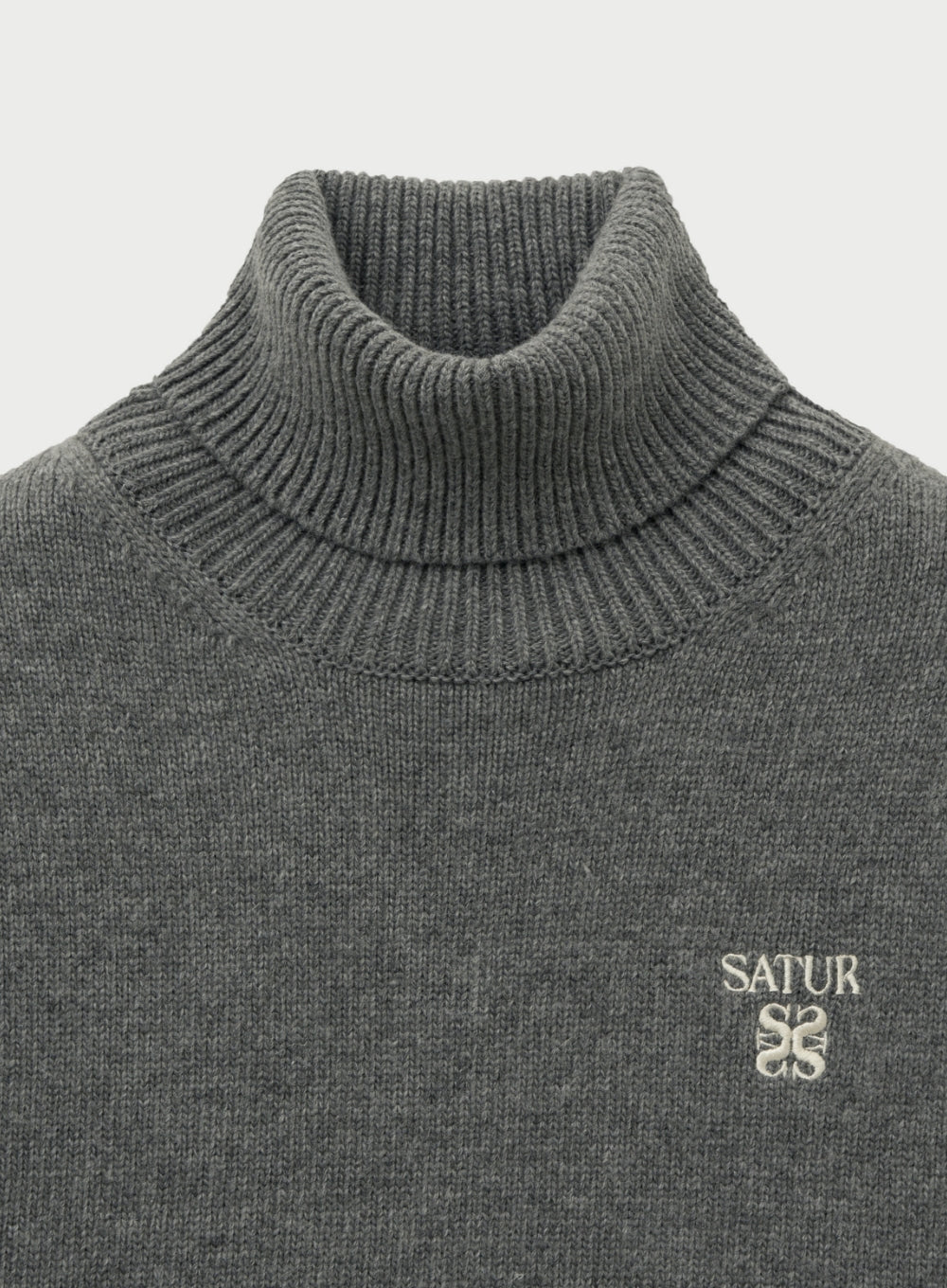 [satur] (W) Classic Turtle Neck Knit - Charcoal