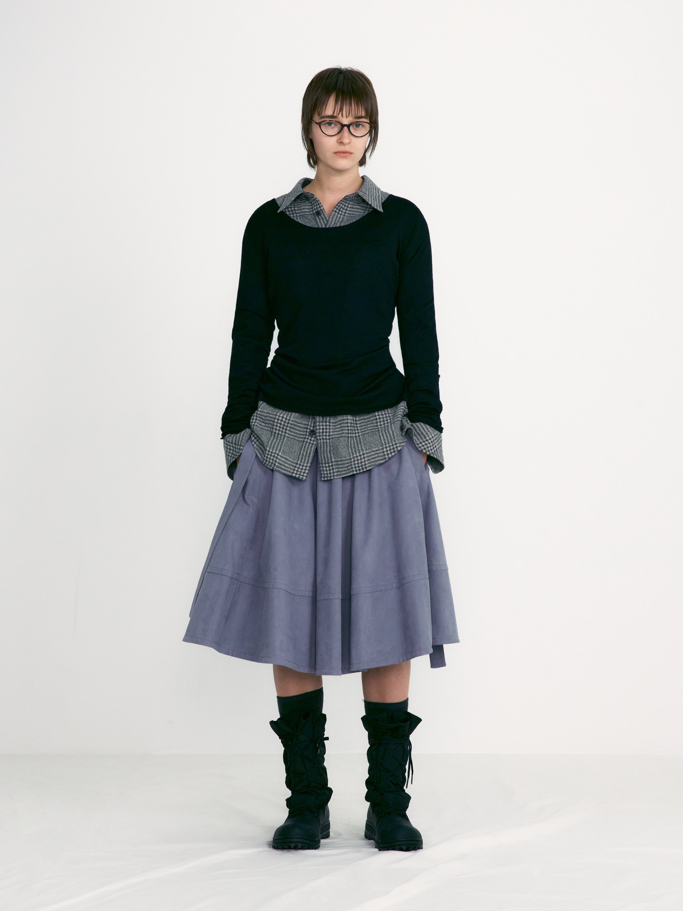 [low_classic] U Neck Knitted Top
Black