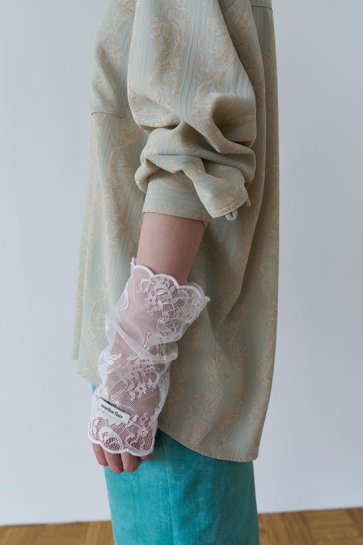 Overdueflair Antique Lace Cuff Warmers Ivory