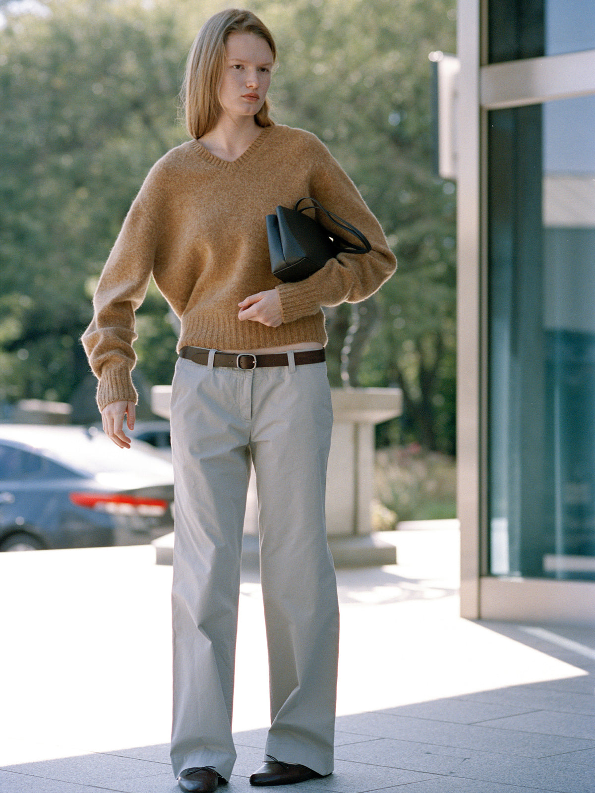 Nothing Written Miro v-neck pullover (Camel orange)