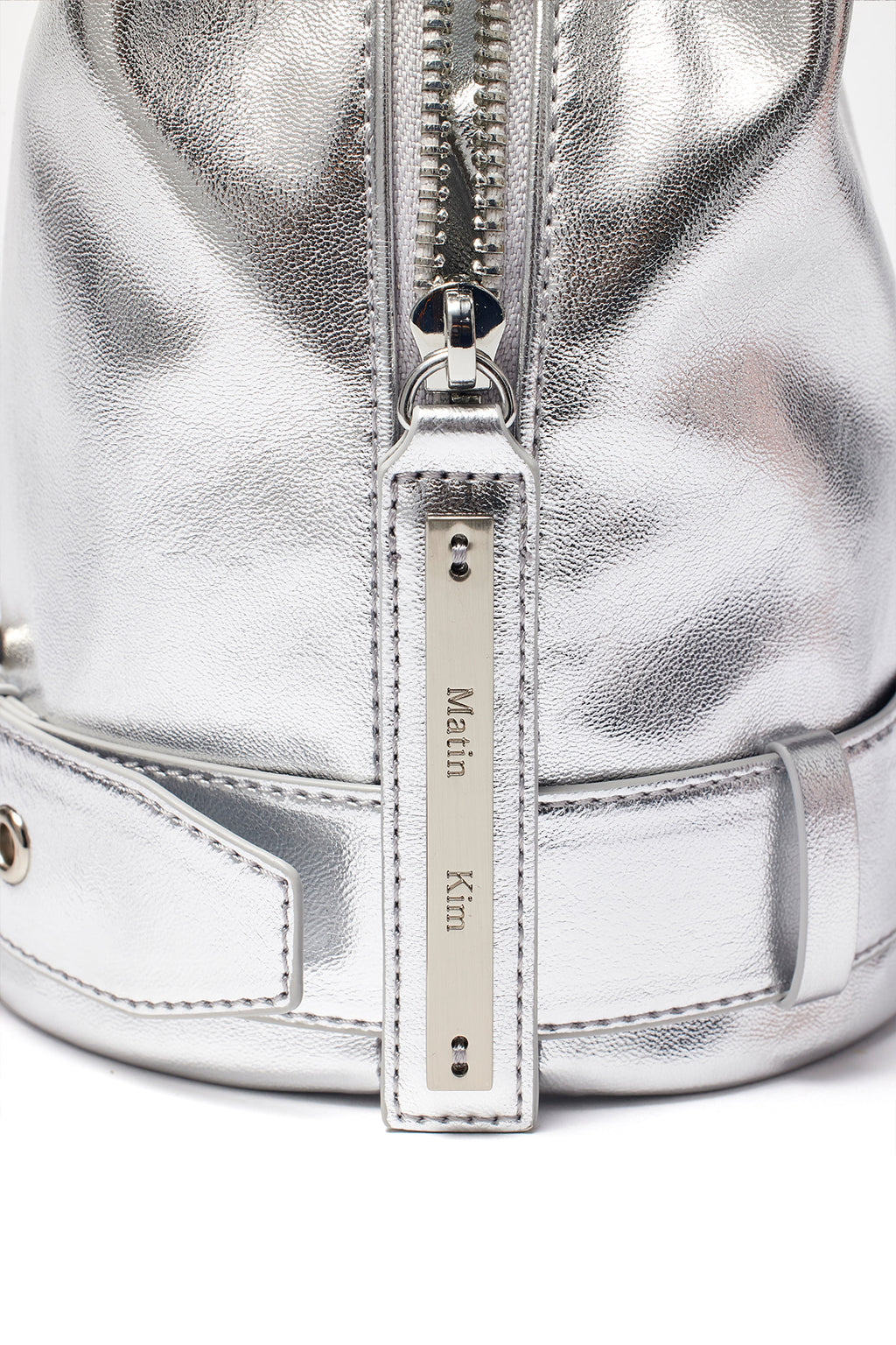 [matinkim] BELTED MINI BUCKET BAG IN SILVER