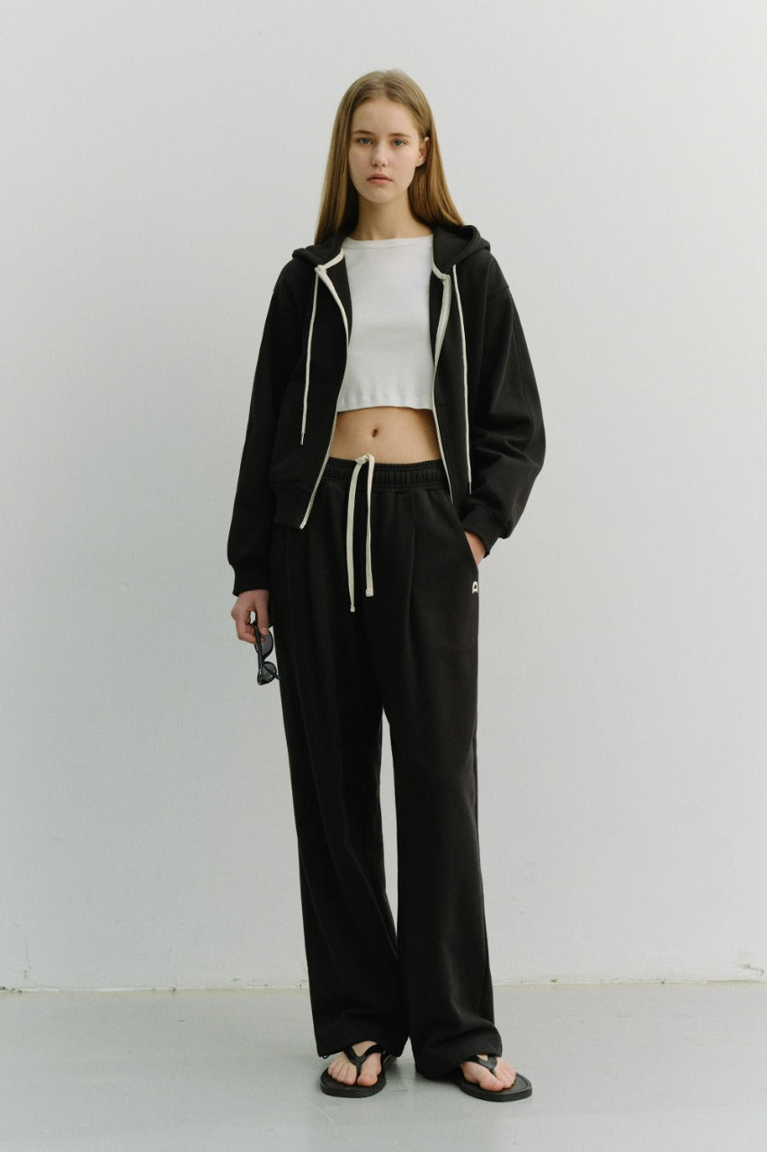 Dunst Unisex Leather Logo Wide Sweat Pants Black