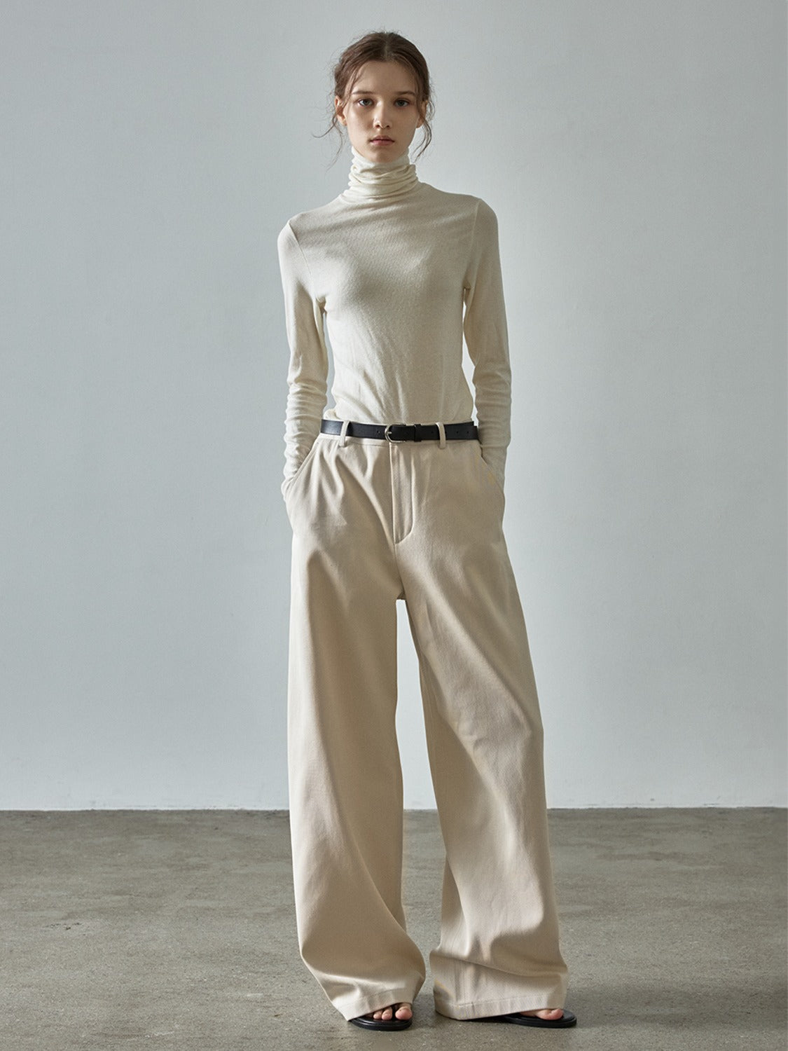 Facade Pattern Relaxed Cotton Pants cream