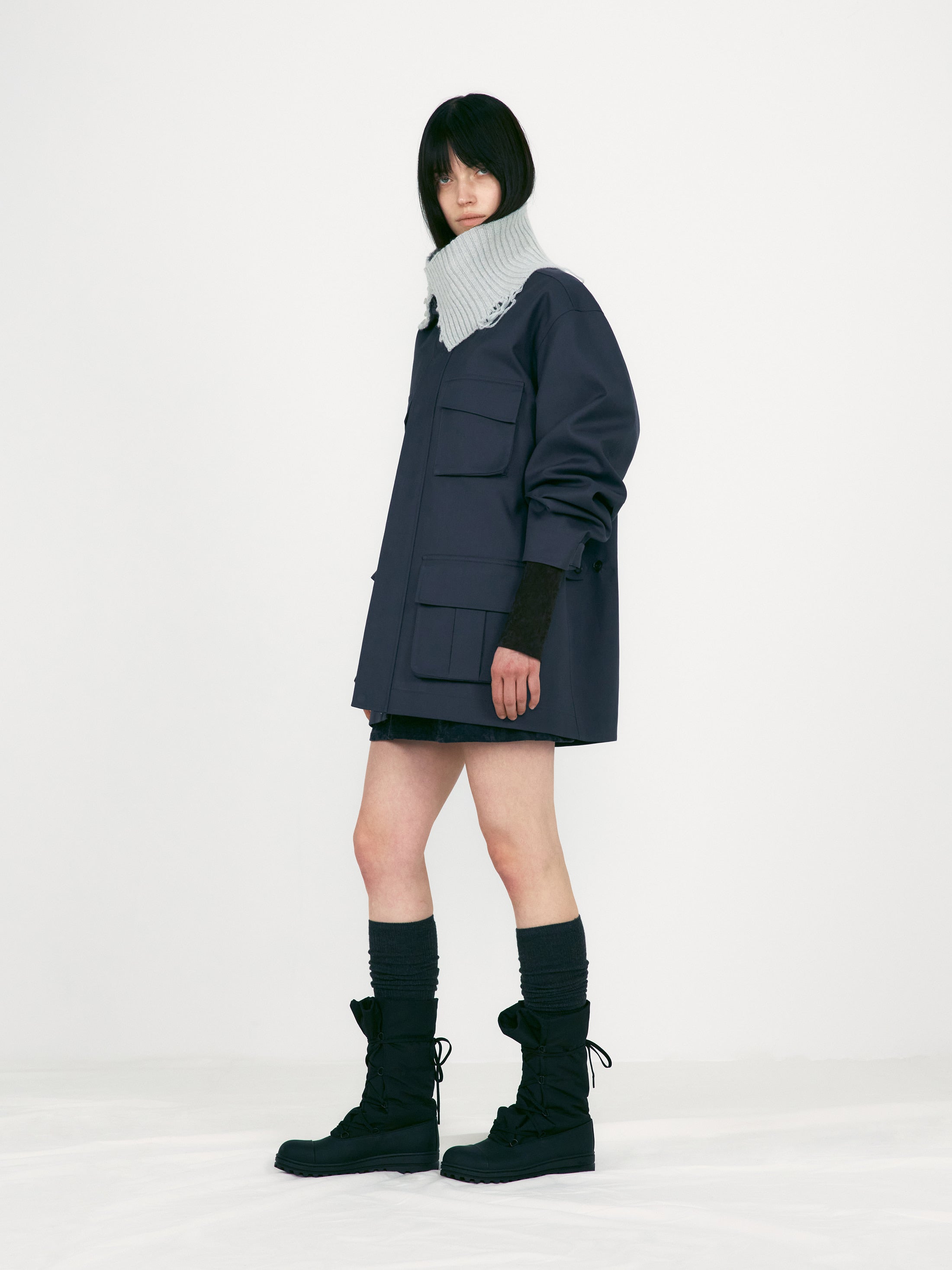 [low_classic] Damaged Knit Neck Warmer
Light Grey