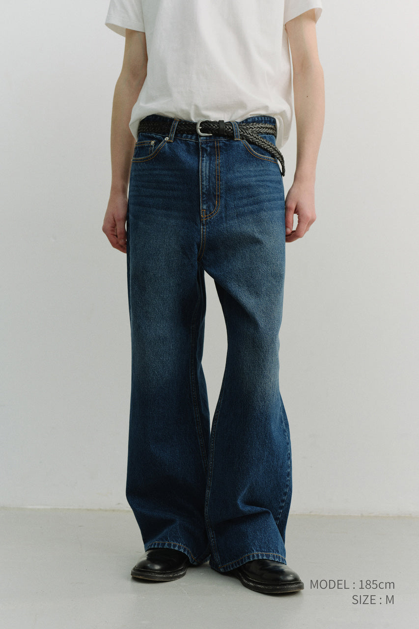 Dunst Semi Flared Jeans Classic Blue