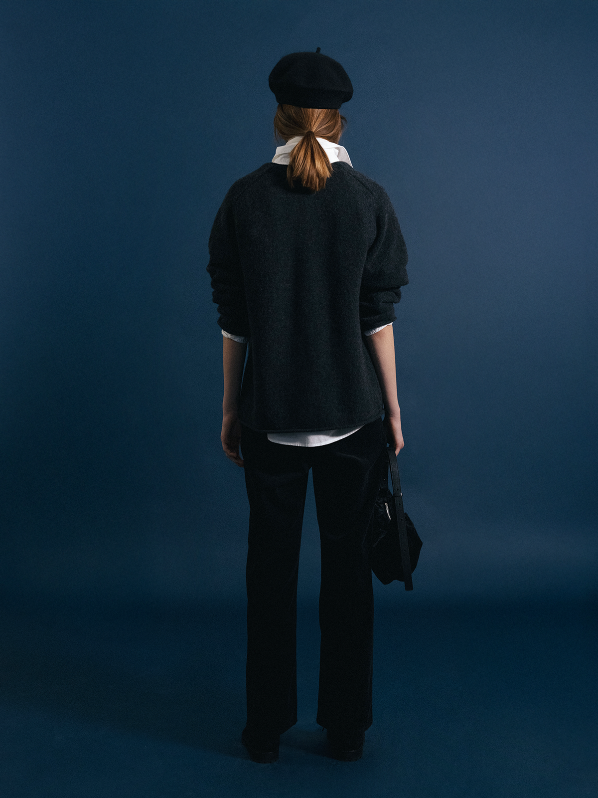 Nothing Written Cerin deep v-neck pullover (Charcoal)