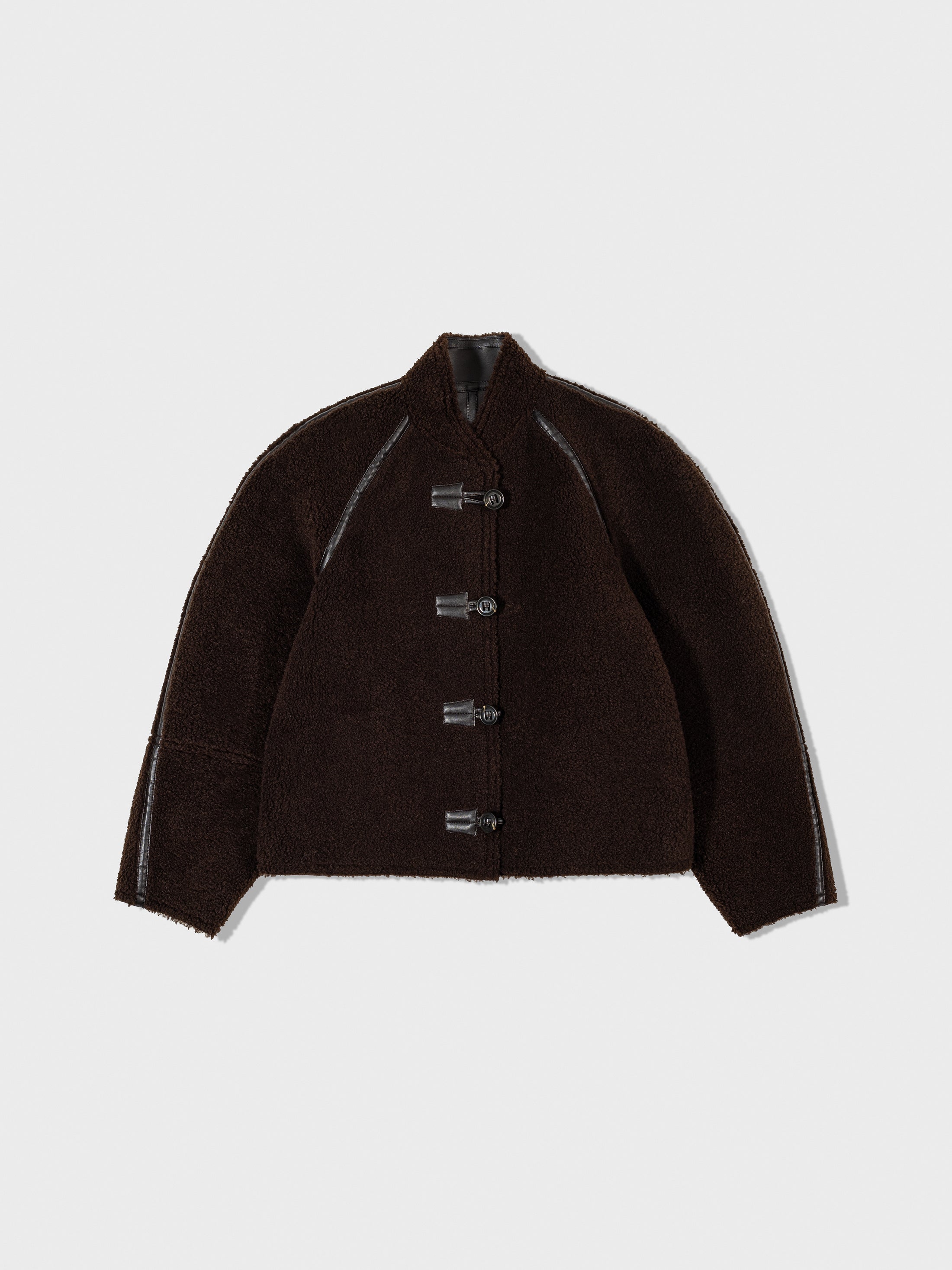 [low_classic] SHORT SHEARLING REVERSIBLE COAT
BROWN