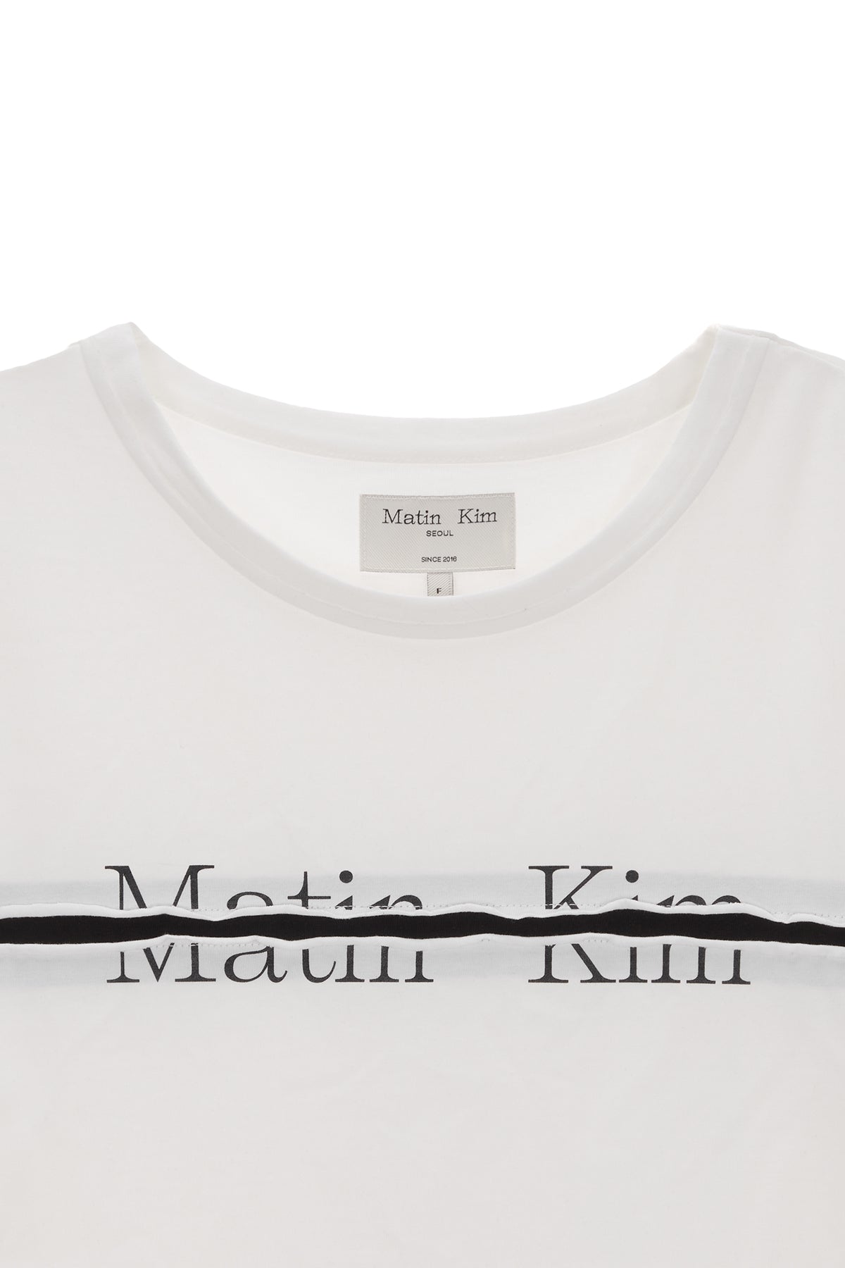 [matinkim] LOGO CUTTED LAYERED TOP IN WHITE