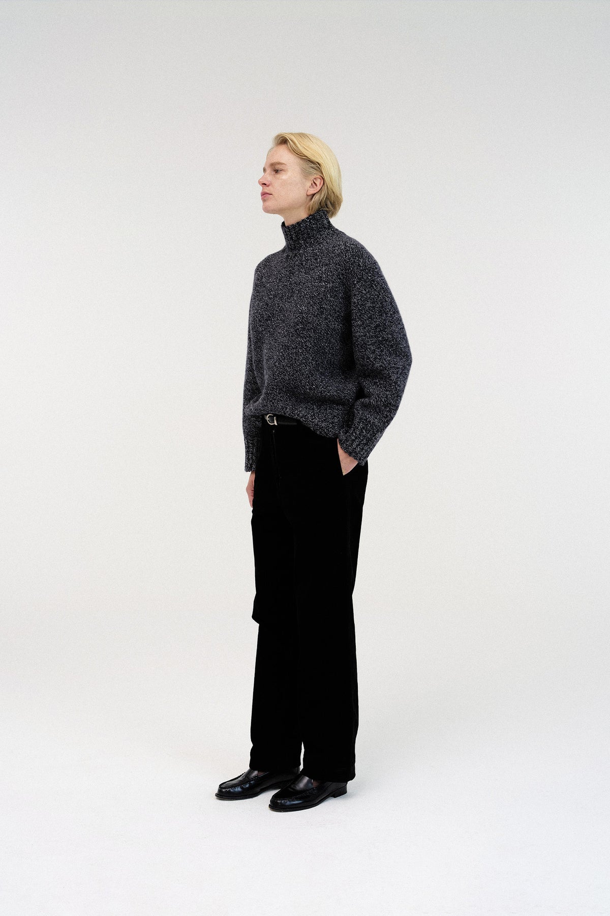 Nothing Written Boyfriend turtle neck sweater (Black and white)