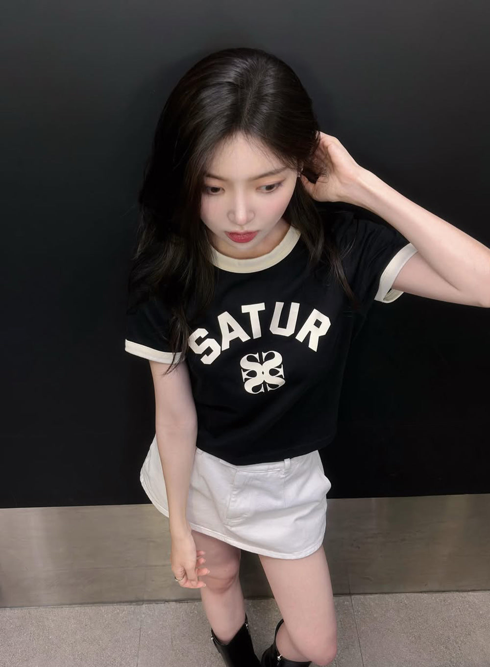 Satur (W) Arch Logo Ringer T-Shirt - Black