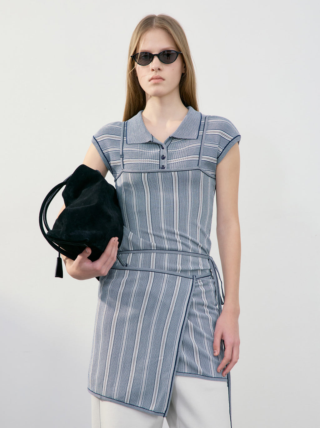 [low_classic] Stripe Knit Wrap Skirt
Navy
