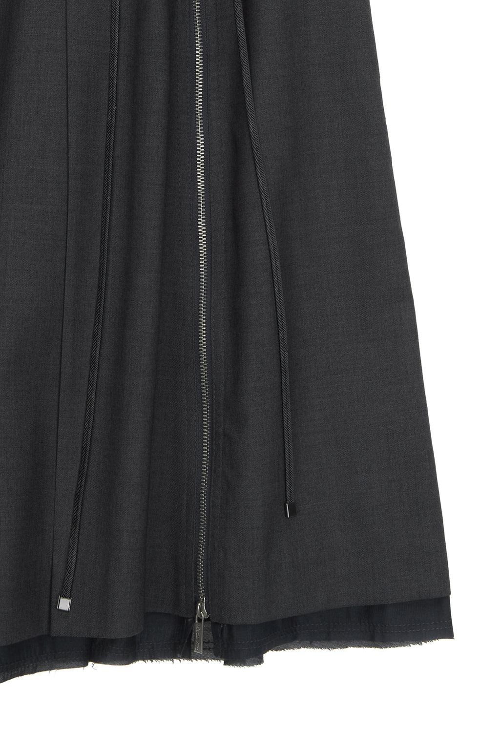 [matinkim] STRING POINT LAYERED PLEATS SKIRT IN GREY