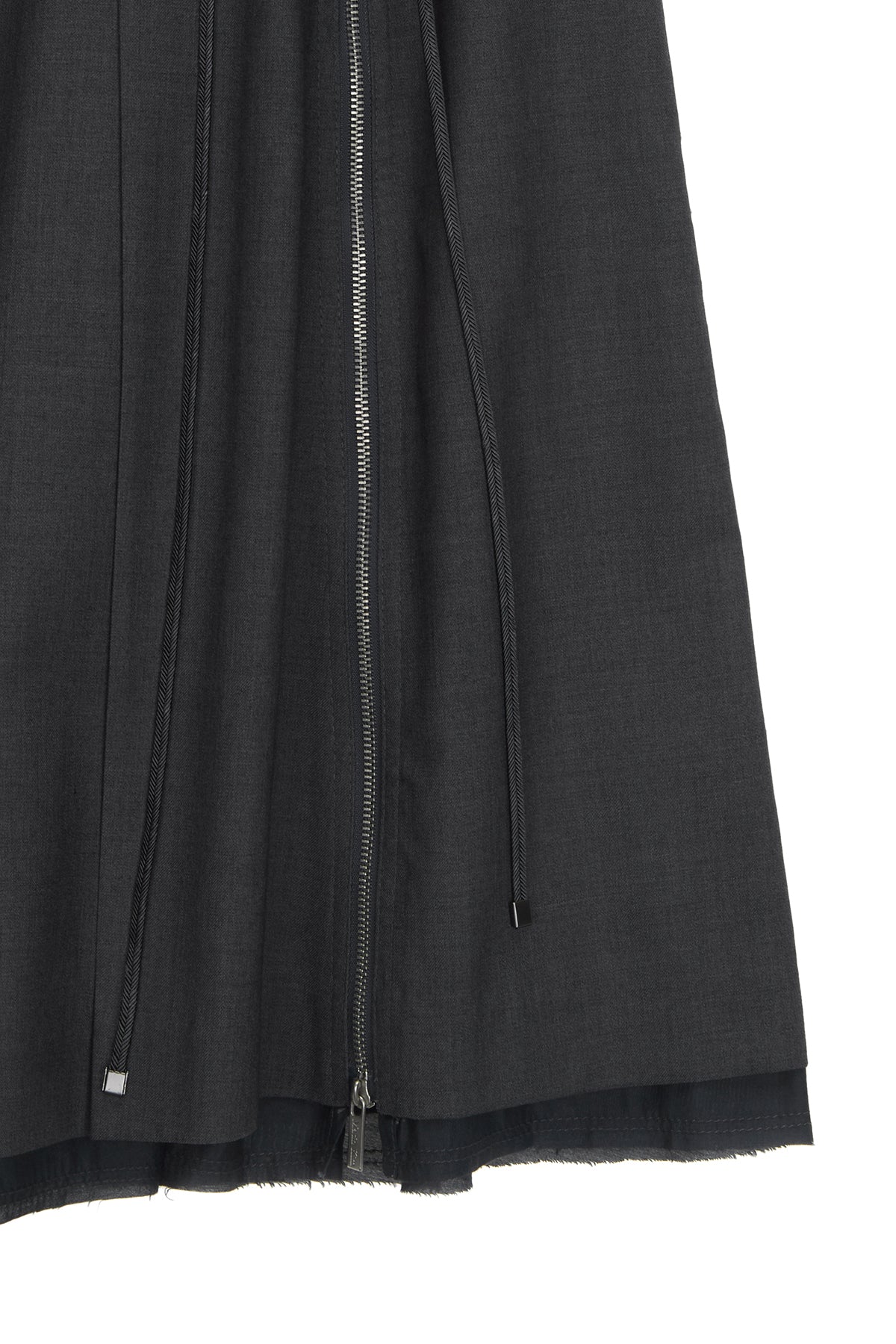 [matinkim] STRING POINT LAYERED PLEATS SKIRT IN GREY