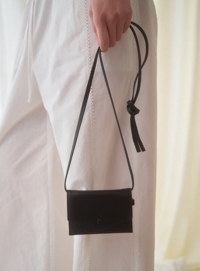 Mango Maniplease City Mirror Wallet Black