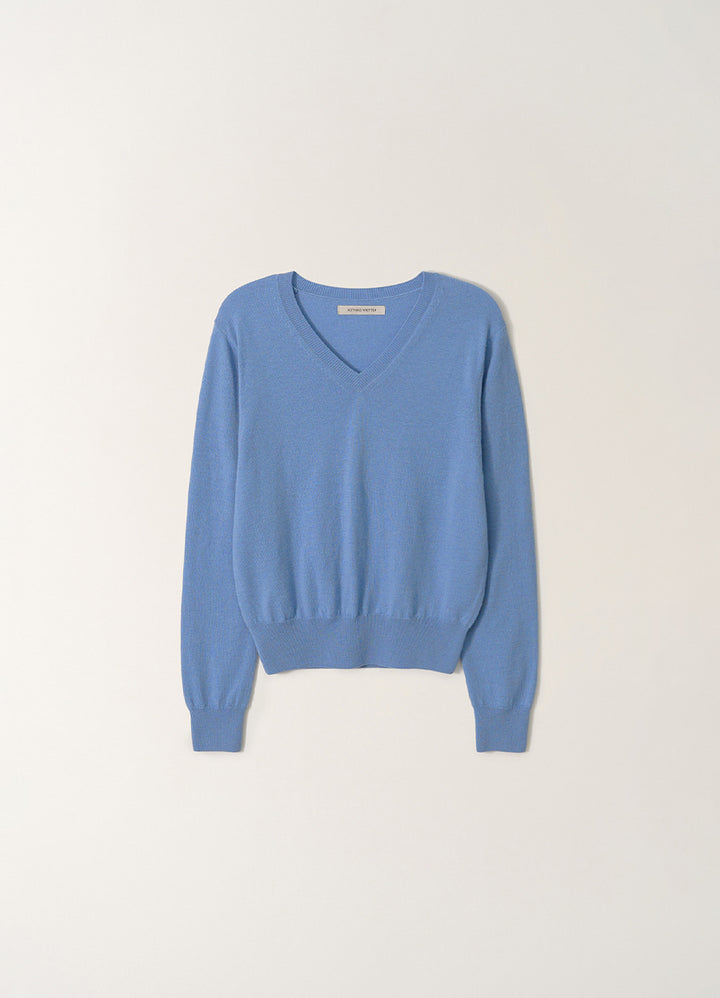 Nothing Written Minty v-neck pullover (Soft blue)