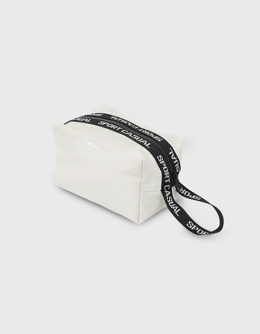 PATENT SPORTS POUCH / Cream