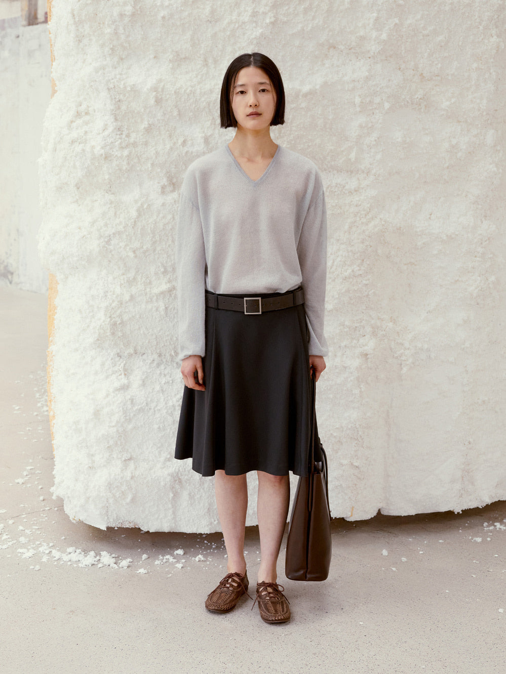 Low Classic See-Through V-Neck Knit Pullover Grey