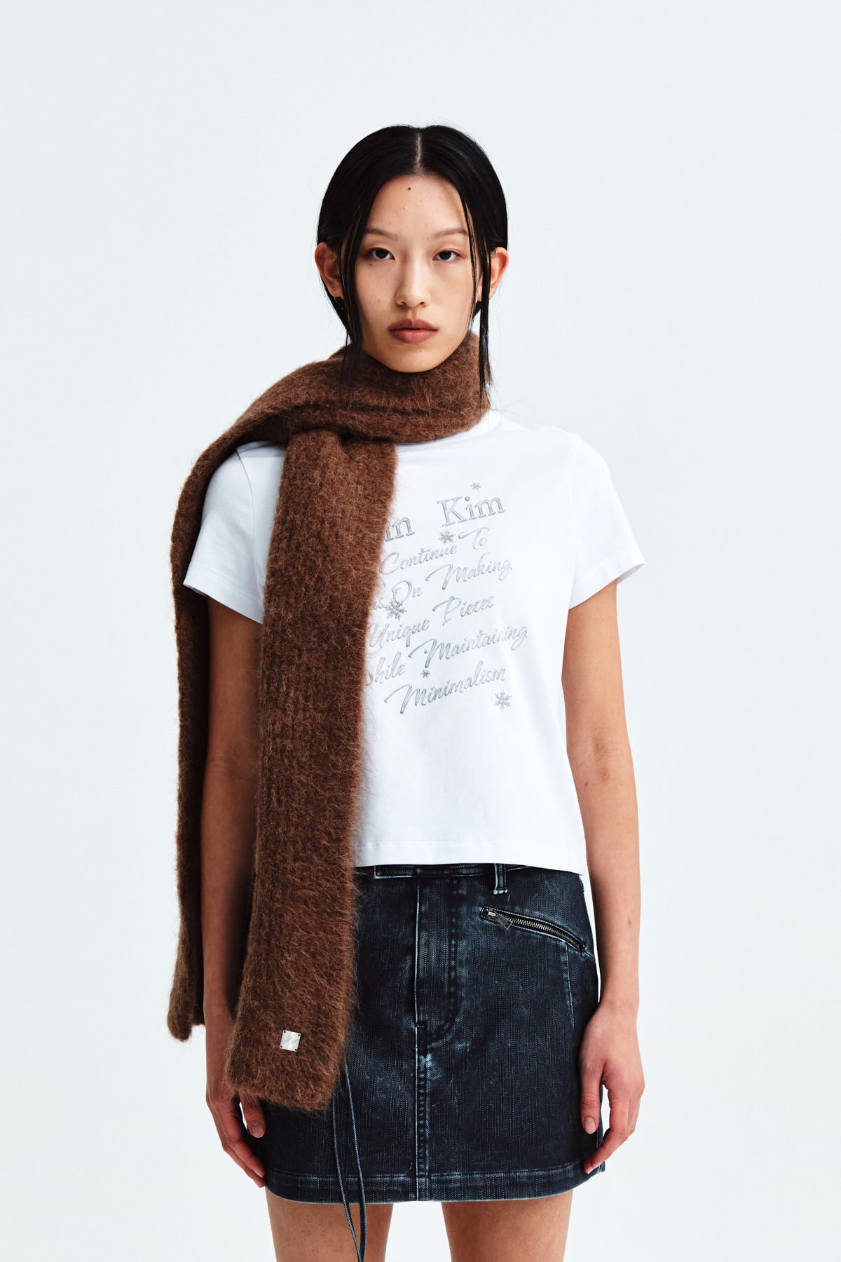 [matinkim] GLOW PRINTING CROP TOP IN WHITE