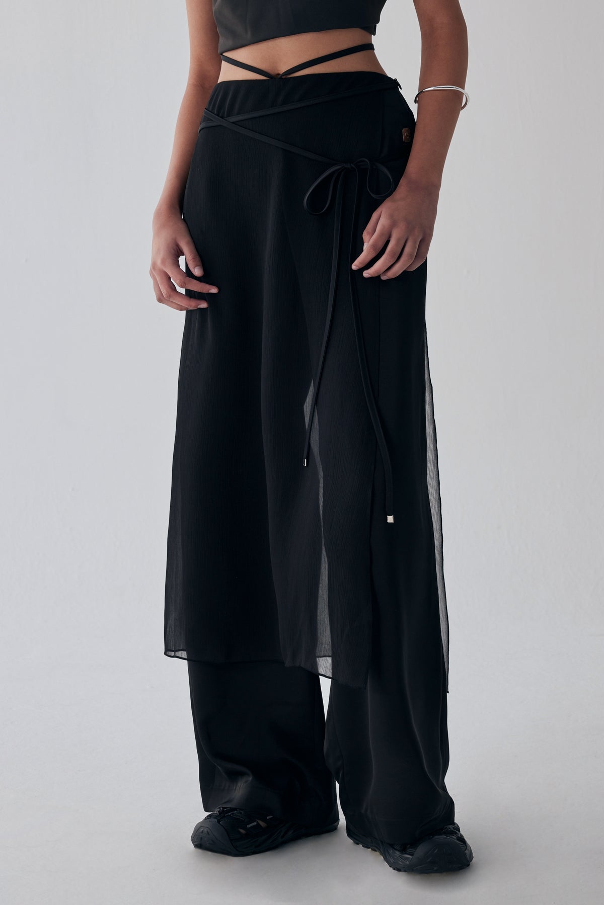 Treemingbird See-Through Strap Wrap Pants Black