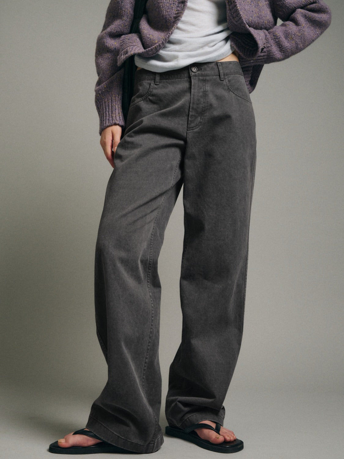 Facade Pattern Mid-Rise Cotton Pants grey