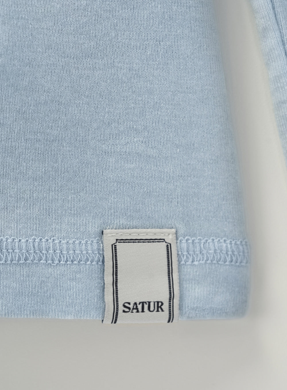[satur] (W) Crossed Turtle Neck Long Sleeve - Light Blue
