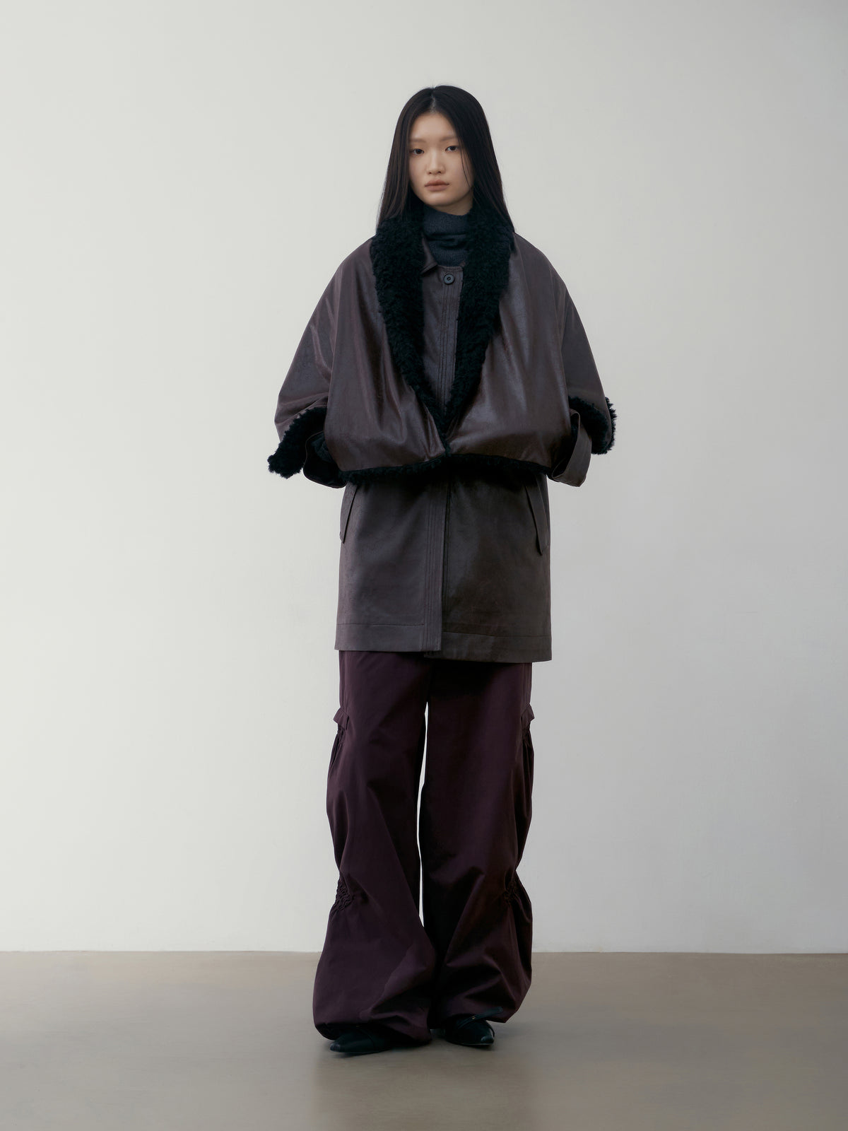 Low Classic Creased Leather Pocket Shawl Brown
