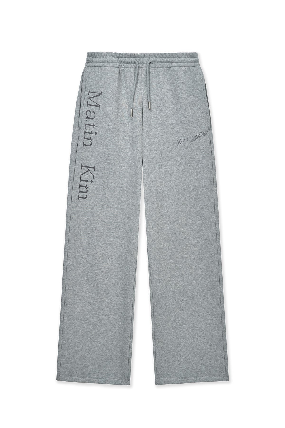 [matinkim] ESSENTIAL LOGO SWEATPANTS IN GREY