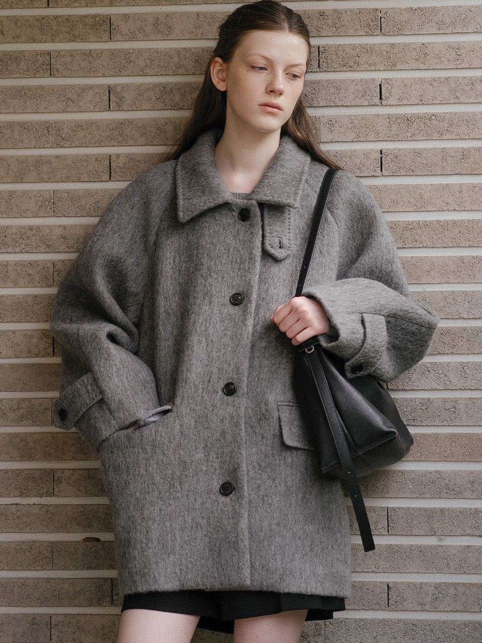 Tillidie Alpaca raglan half coat Charcoal