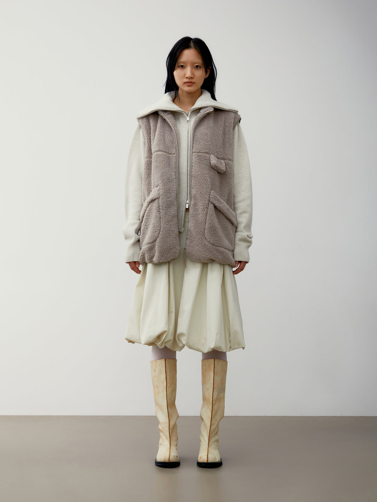 Low Classic Fleece Zip-Up Vest Beige