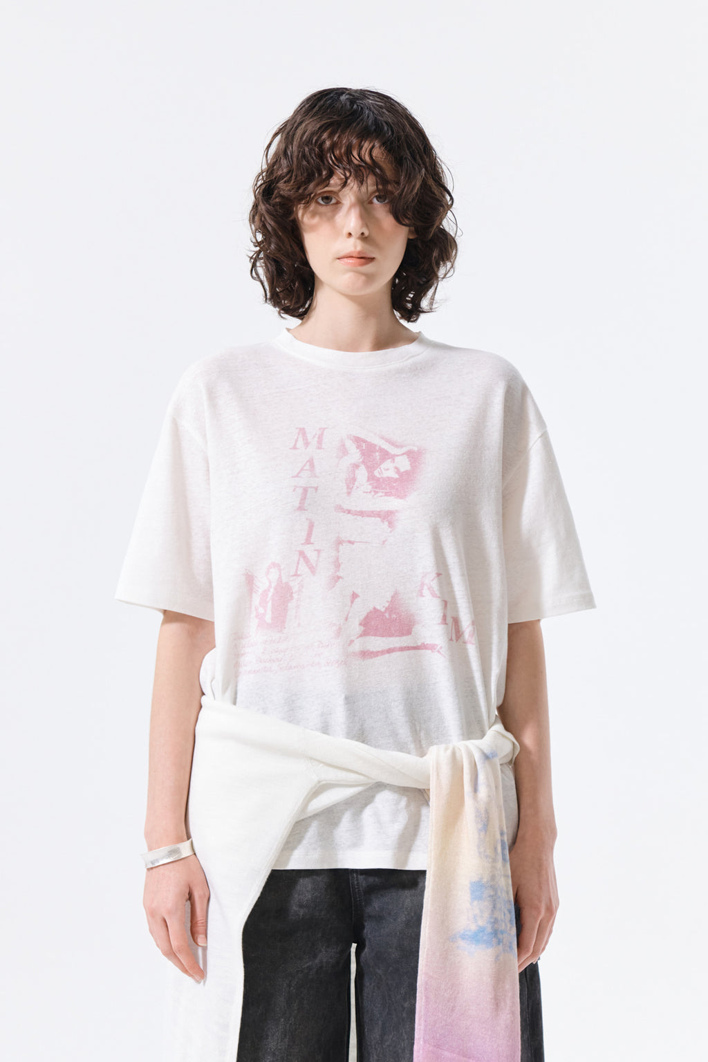 [matinkim] Portrait Graffiti Logo Top IN White