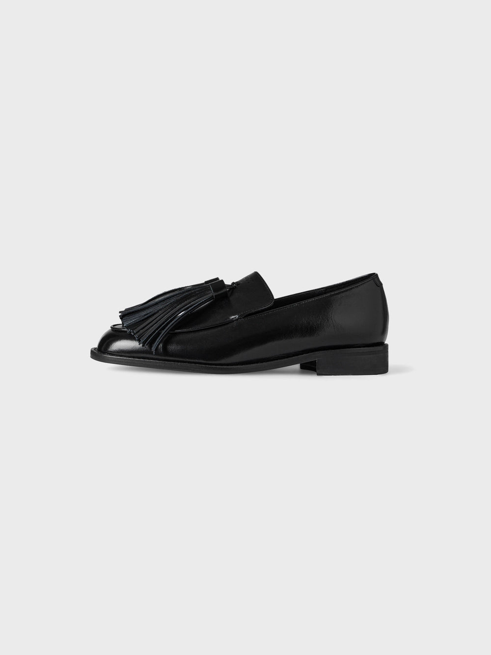 EENK Leather Tassel Loafers - Black