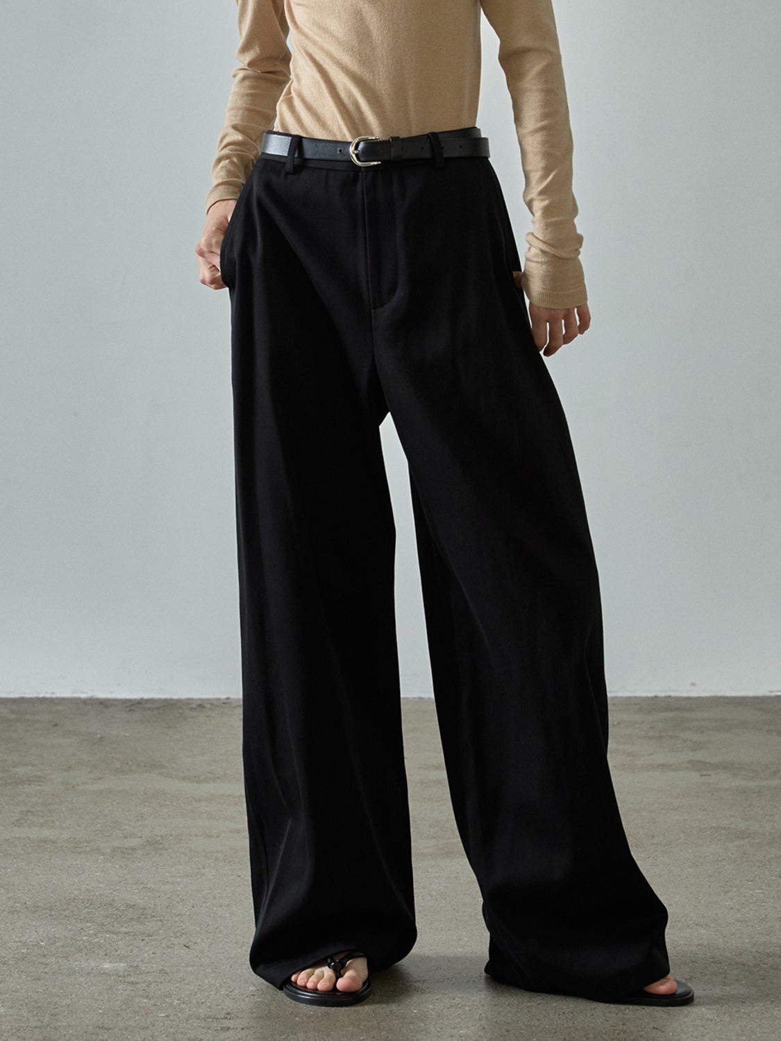Facade Pattern Relaxed Cotton Pants black