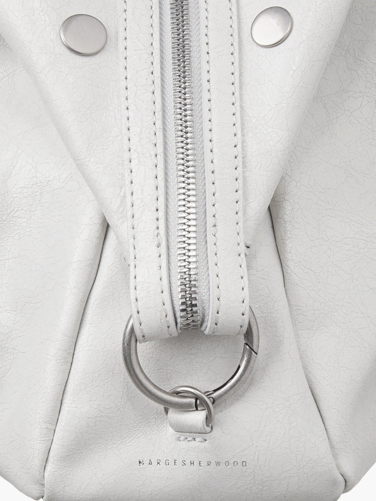 Margesherwood Dumpling Stud off white cracked