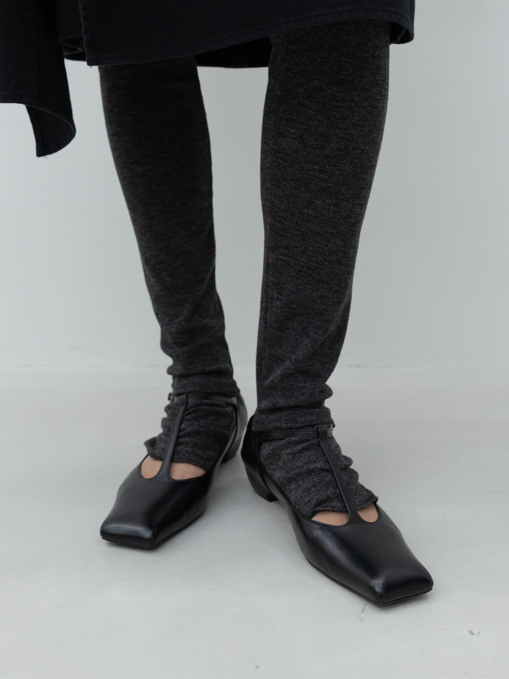 Low Classic Square Toe Stiletto Black
